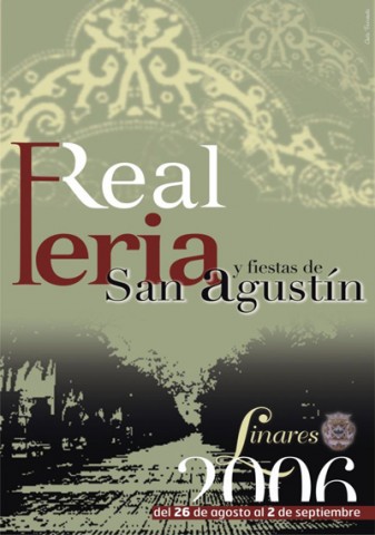 Ser la Casa de la Cultura el recinto que esta vez albergue la exposicin de los Carteles de Feria de 2006. El de este ao representa una composicin donde predominan los colores ocres y negros. La representacin de un Paseo de Linarejos oscuro, y tal vez triste y vaco, es iluminada por la figura de los arcos de luz de la decoracin del recinto ferial. De los veinticuatro proyectos que se presentaron el jurado seleccion ste de la chestana Chelo Ferrando. Destacamos que, como en la Feria de 2005, se alargan los das de celebracin, en esta ocasin, del 26 de agosto al 2 de septiembre.