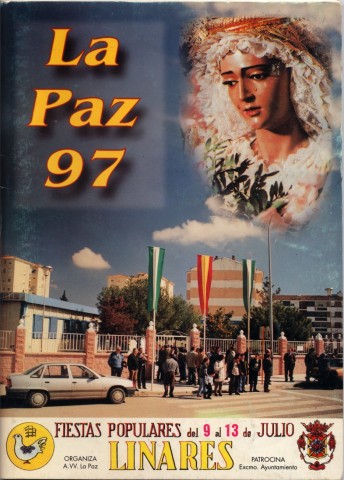 En veinte aos la imagen de la Barriada de La Paz sufri numerosos cambios. En 1997 El Barrio contaba con diversas zonas en funcin de las fases de construccin, las de mayor antigedad se localizaban junto al antiguo campo de ftbol, all se fue donde las primeras viviendas que formaron el barrio. Un dato curioso para analizar es que el crecimiento de la barriada se produjo hacia la Estacin de ferrocarril y no hacia la ciudad. En estas dos dcadas se instalaron servicios para los vecinos, tales como un centro sanitario, un campo de futbol, un mercado, parque de juego, parroquia e incluso un cine de verano. Pese a este desarrollo y a aos de reivindicacin, los problemas sin solucin persistan tales como los producidos en la cimentacin de ms de 240 pisos. Aunque en este ao se logr uno de los sueos de la Asociacin de vecinos, la realizacin de un espectculo taurino, este sufri el aplazamiento debido al asesinato de Miguel ngel Blanco a manos de ETA. Este hecho provoc la suspensin parcial del programa de actos. Poco podemos decir del motivo alegrico que se representa en la portada del programa, una imagen de la Virgen de la Paz que se difumina en una fotografa de la sede de la Asociacin de Vecinos de la Barriada.