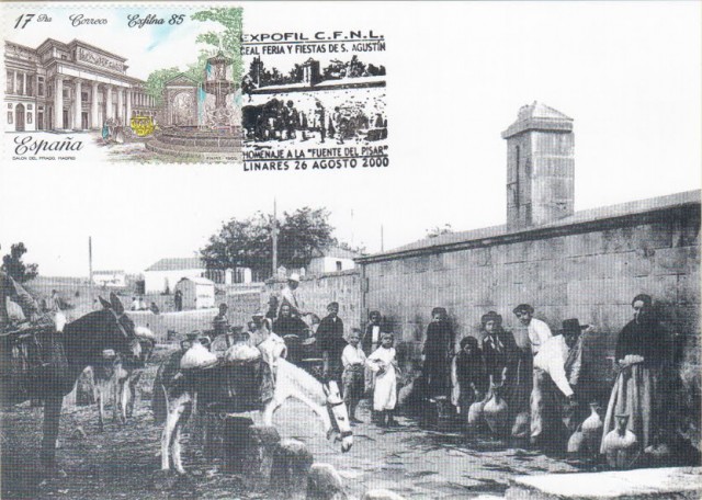 Se confeccionaron diversas tarjetas postales y sobres conmemorativos para estampar el matasellos especial. Segn Ramn Soler Belda, la imagen que aqu aparece es la de una postal realizada por la viuda de Guijarro en 1908. El autor de la fotografa original sera Alcaiz Hermanos y Serafn Gonzlez. La imagen muestra una situacin normal en la que vecinos de la zona llenan sus cntaros de barro con agua de la fuente mientras que las bestias esperan su turno para abrevar.